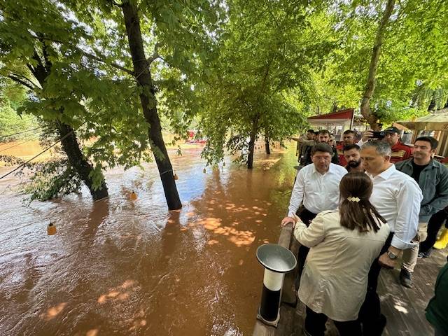Bartın’daki sel felaketi havadan görüntülendi. Yardıma Mehmetçik koştu 9